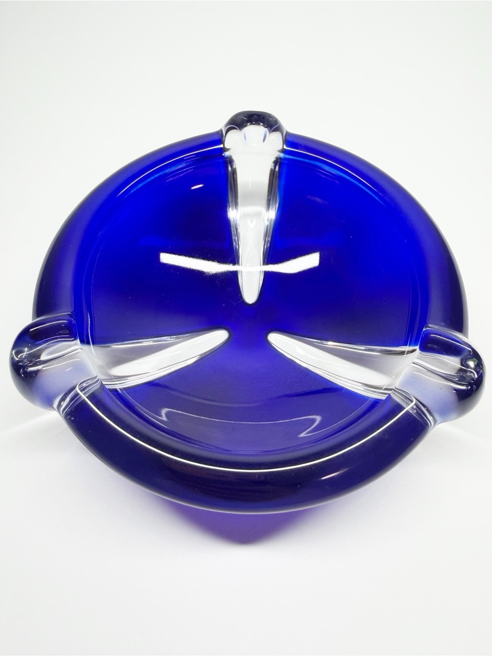 Vintage Hand Blown Glass MCM Cobalt Blue Ashtray - Picture 4 of 6